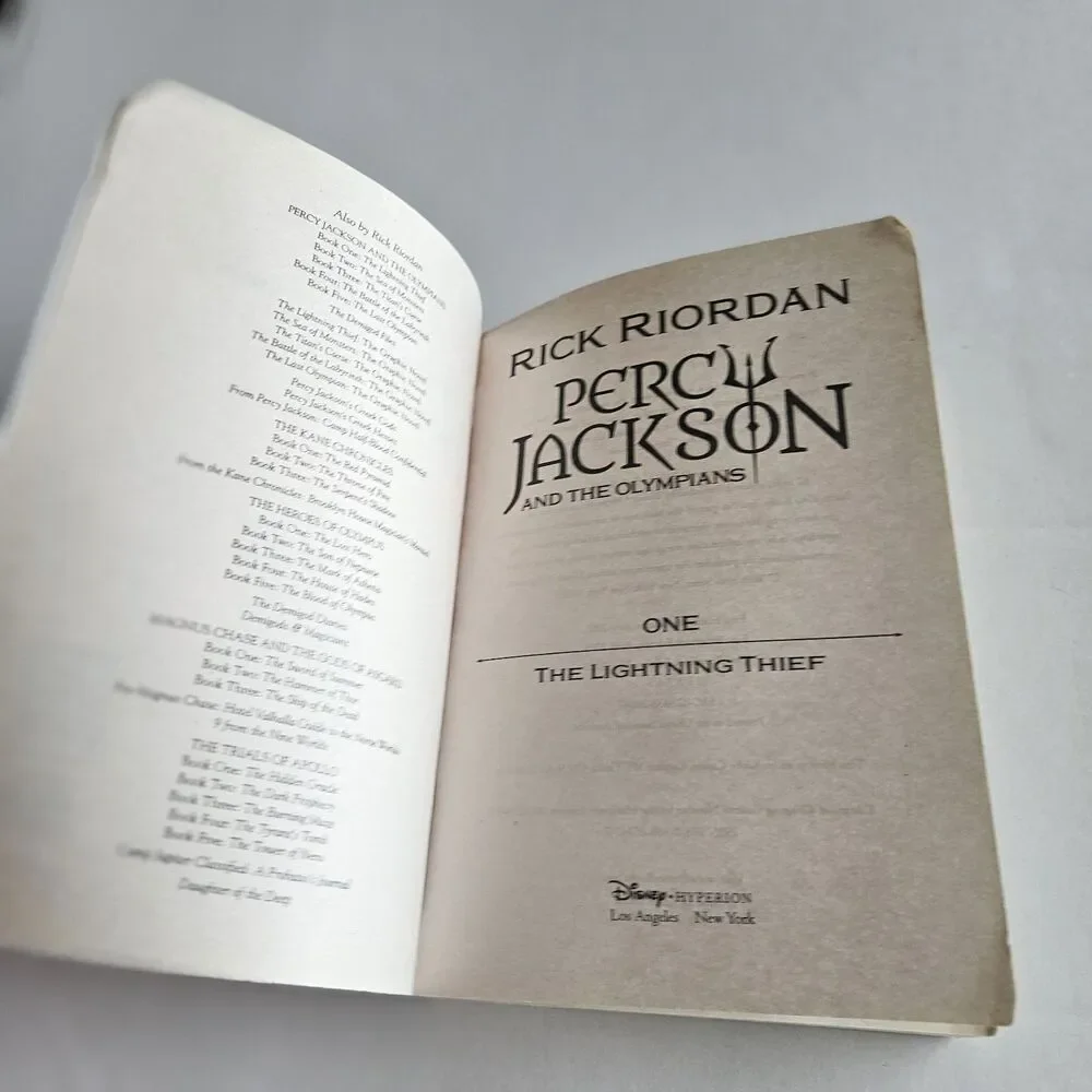 Percy Jackson and the Olympians, Book One: the Lightning Thief by Rick...